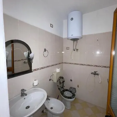 Triho Hotel